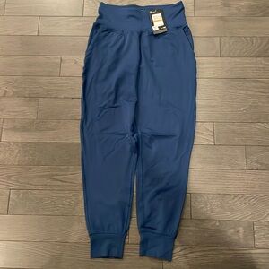 Women Under Armour leggings.Size s